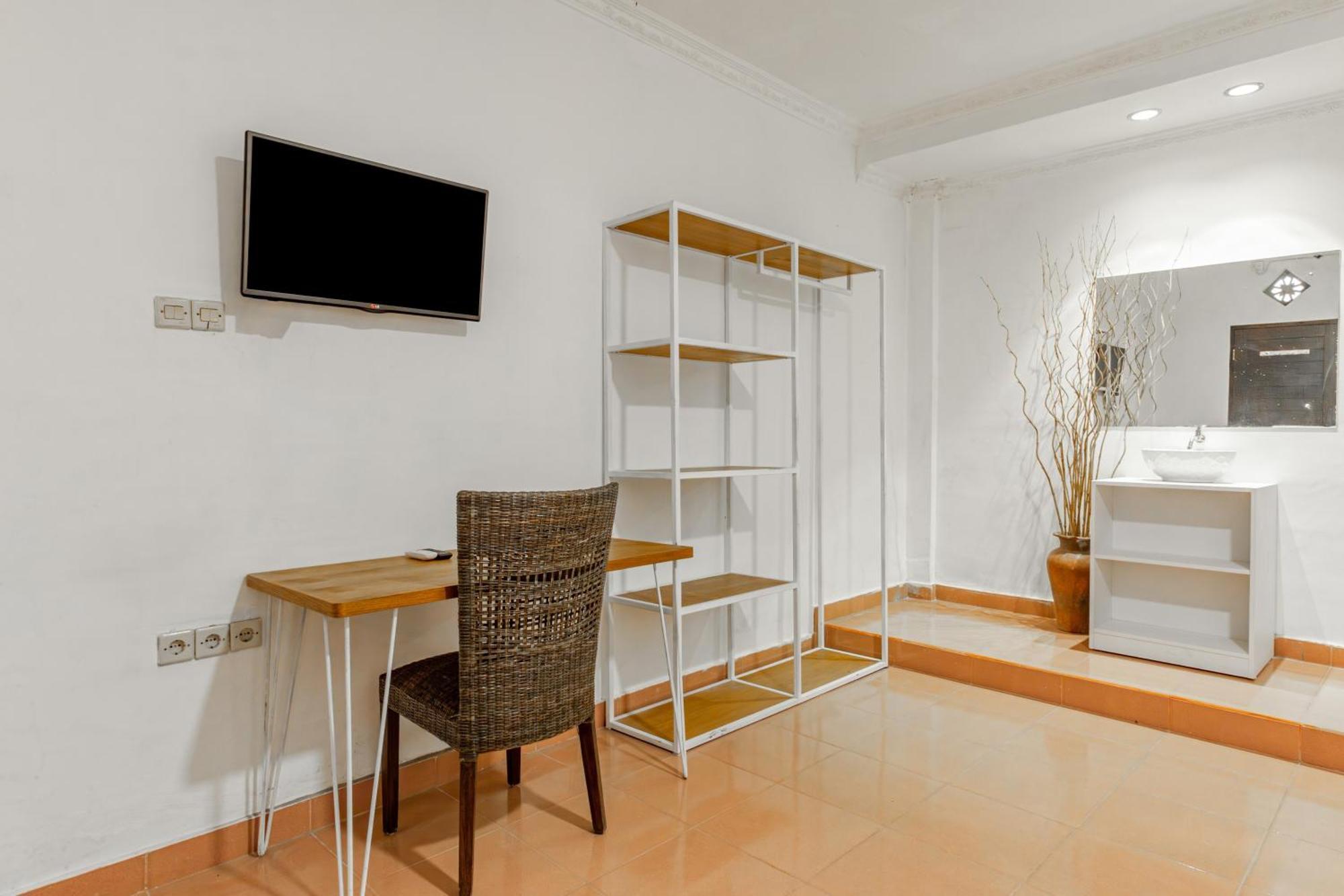 ג'ימבאראן Capital O 93944 Geweka Homestay מראה חיצוני תמונה